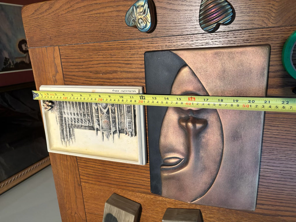 R218 Home Decor Grouping (winged bookends and more)