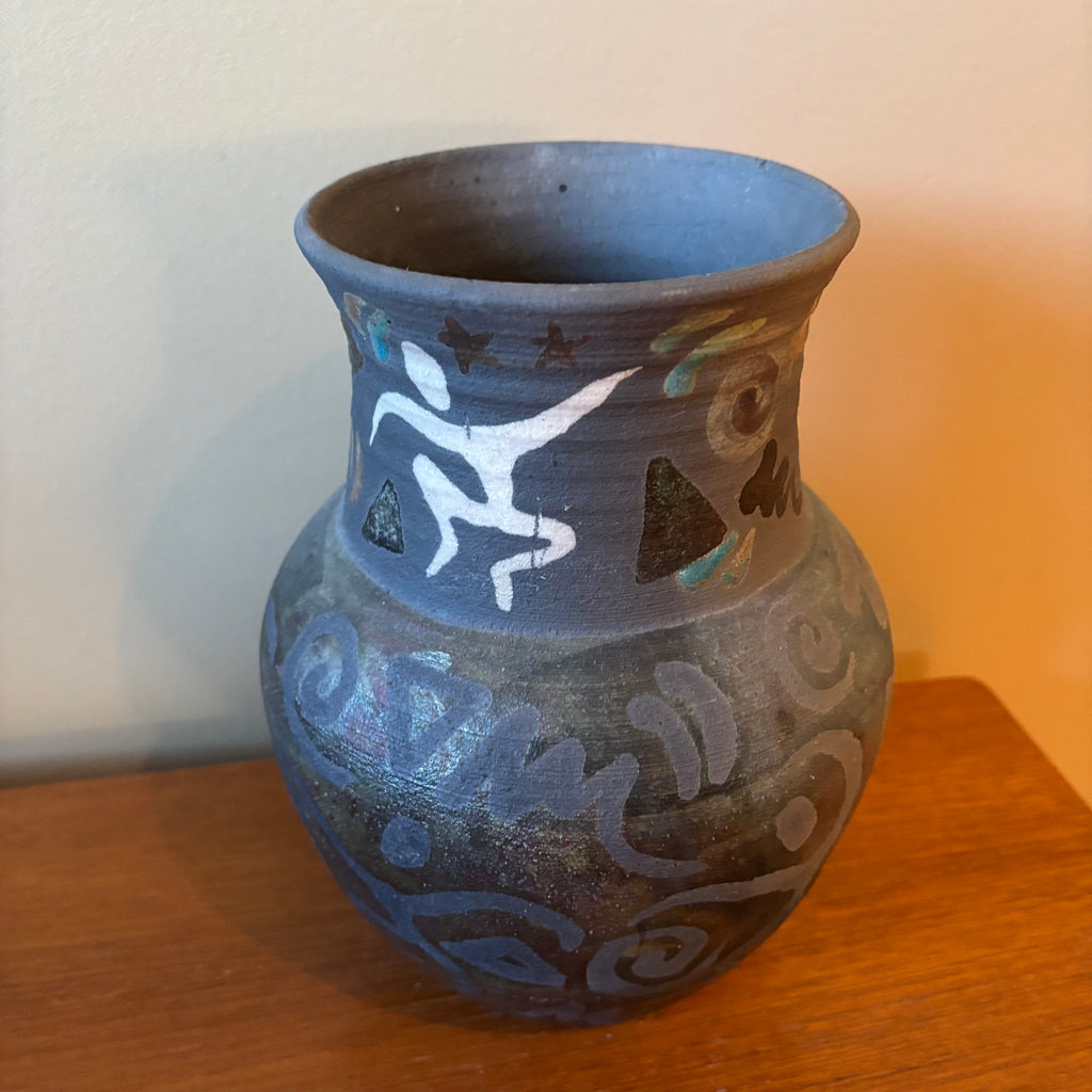 R140 Home Decor Grouping (pottery vase and terracotta mask)