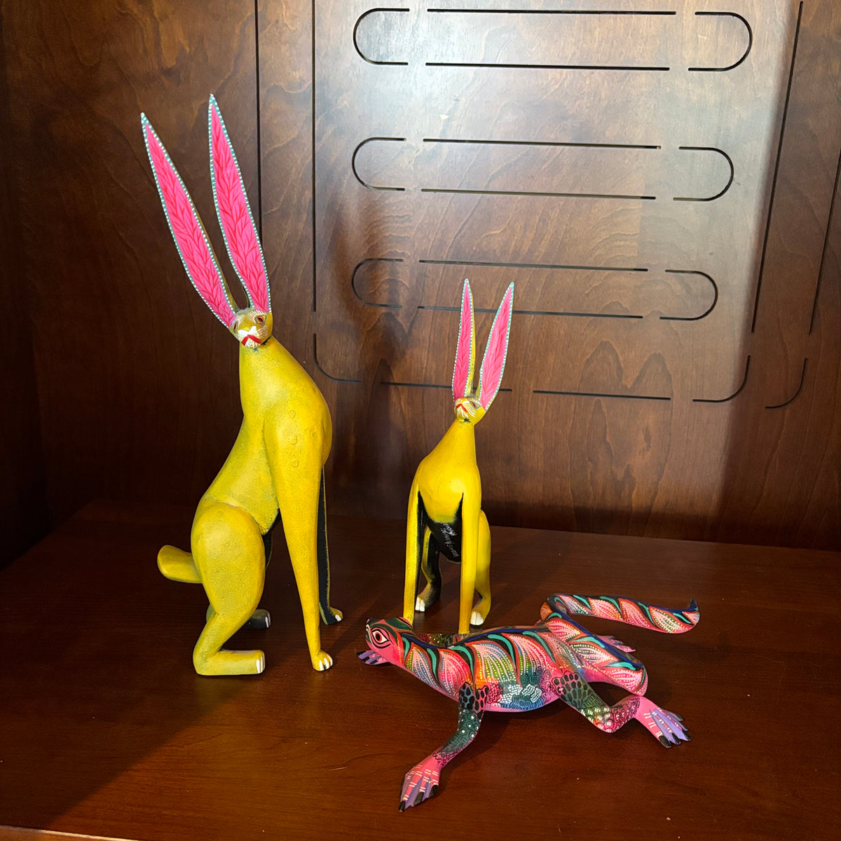 R141 Mexican Alebrije Rabbit Grouping