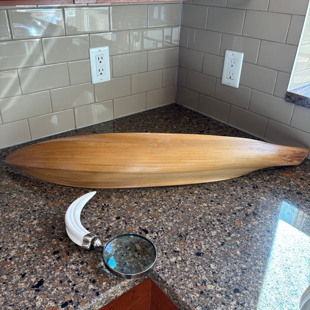 R142 Home Decor Grouping (long wooden bowl and more)