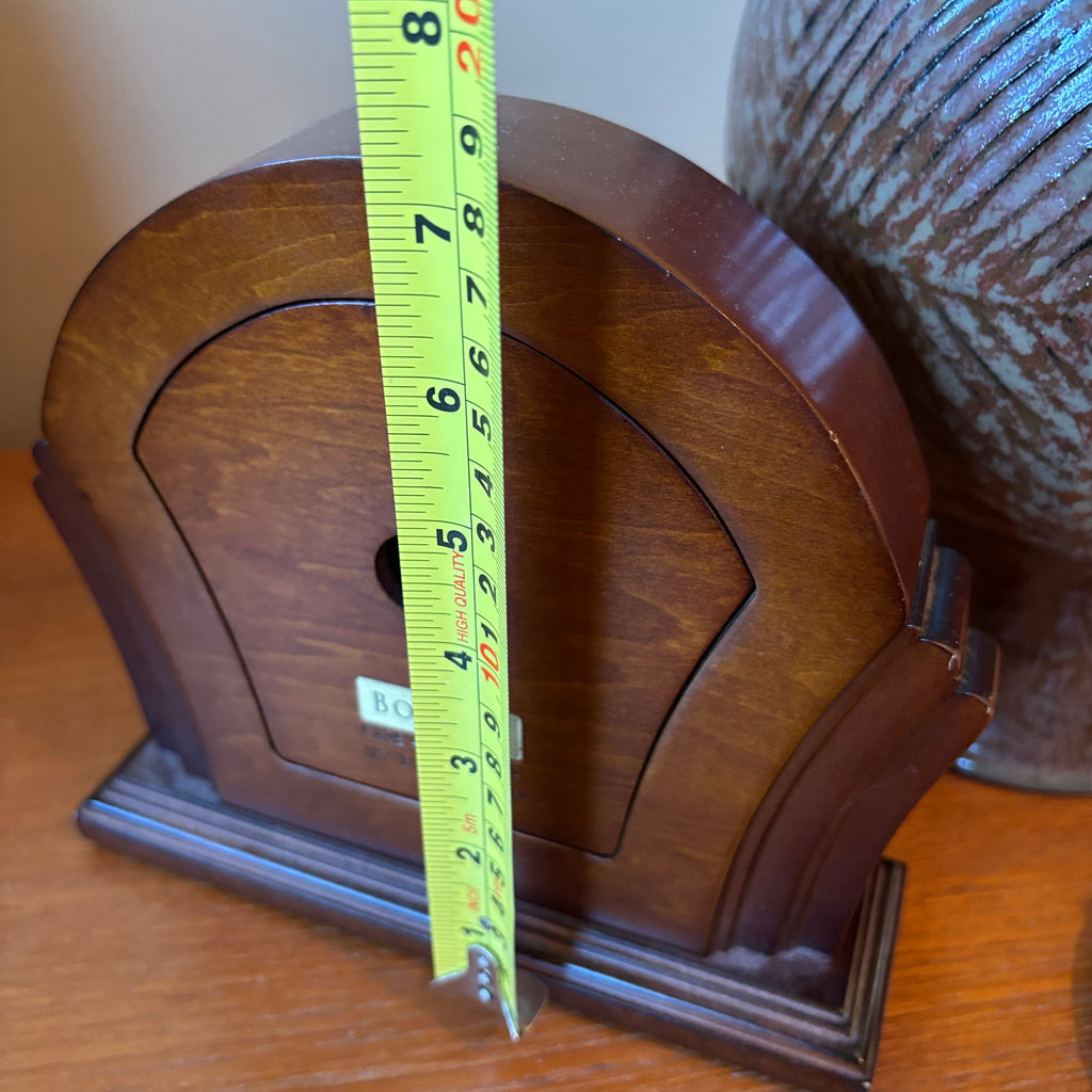 R145 Home Decor Grouping (decorative urn and mantel clock)