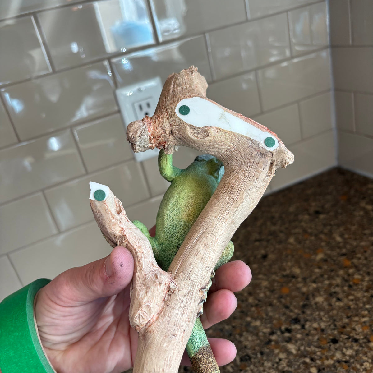 R146 Lizard Figurines Grouping