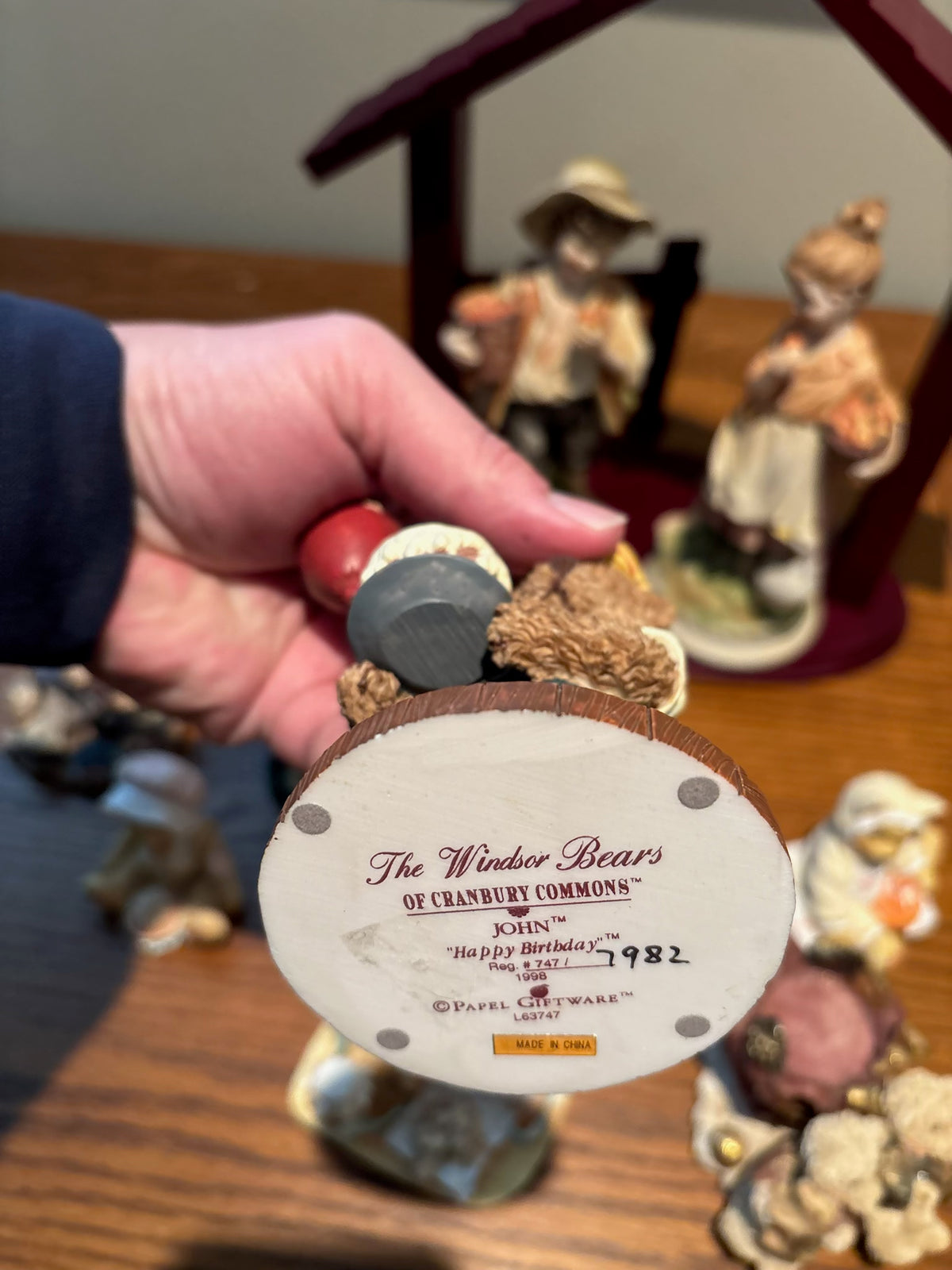 R222 Boyds Yesterdays Child Dollstone Collection figurines