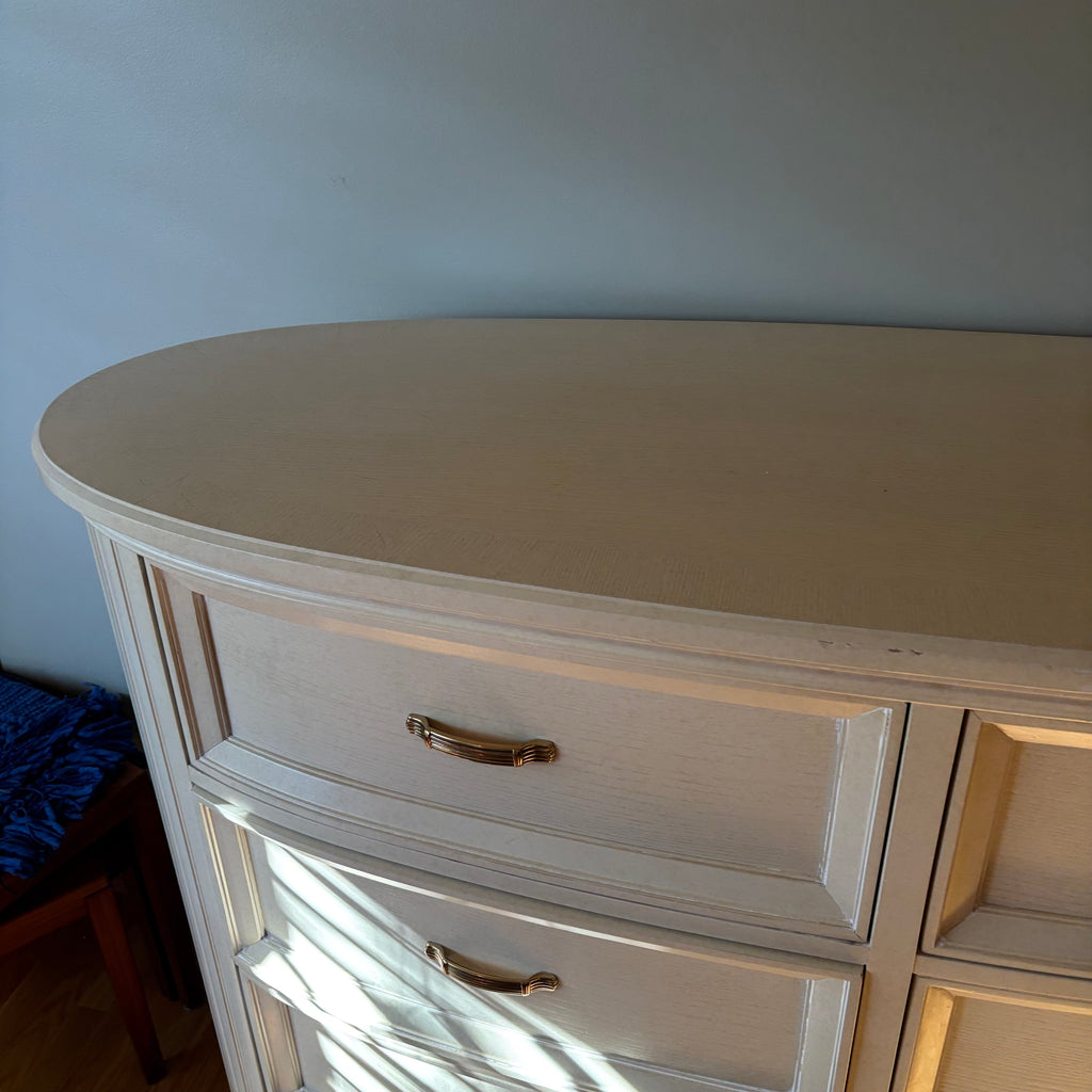 R153 Century off white wooden curved 8 drawer dresser (45" high and 22" deep) ***very heavy