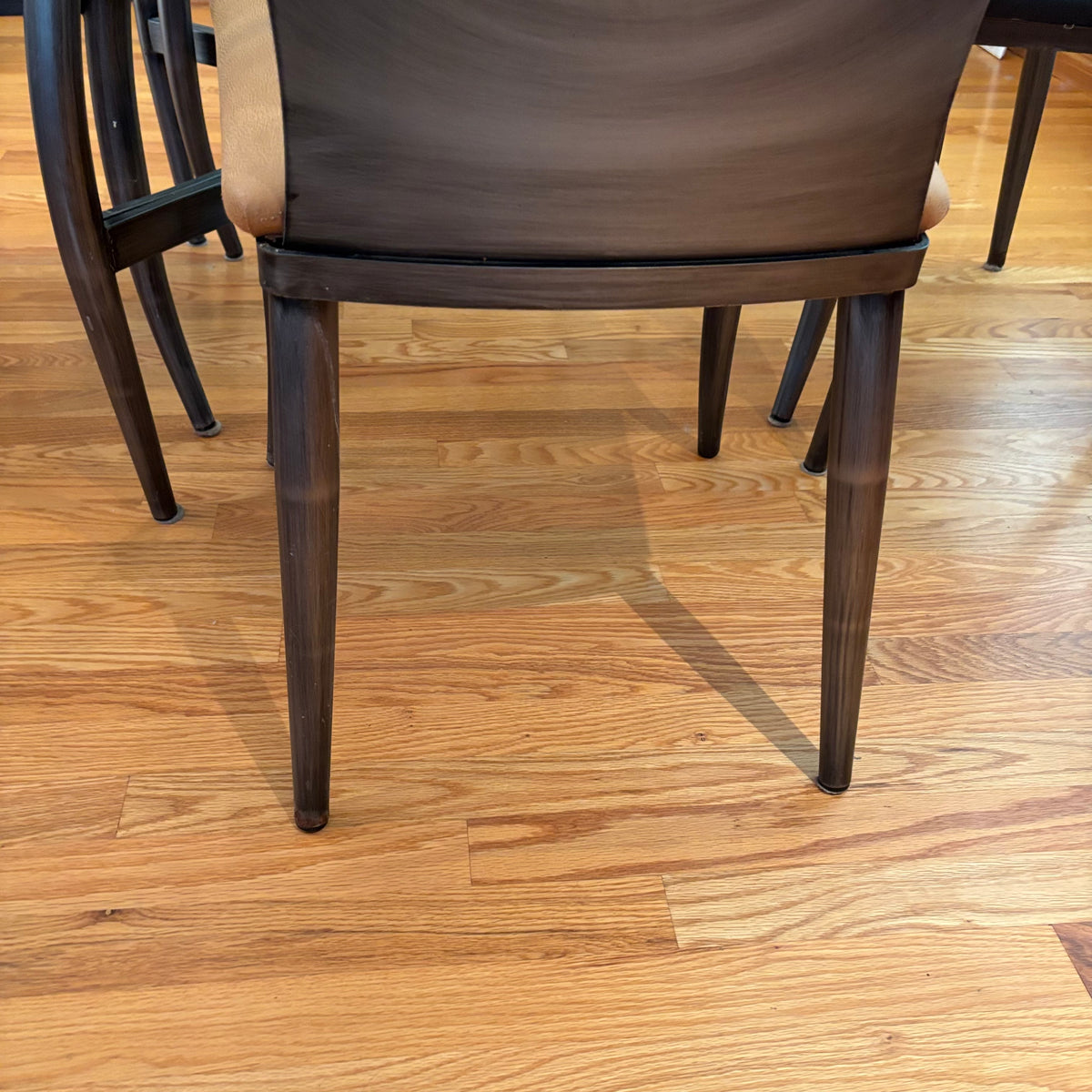 R156A Contemporary Cut Steel Framed table with 4 chairs