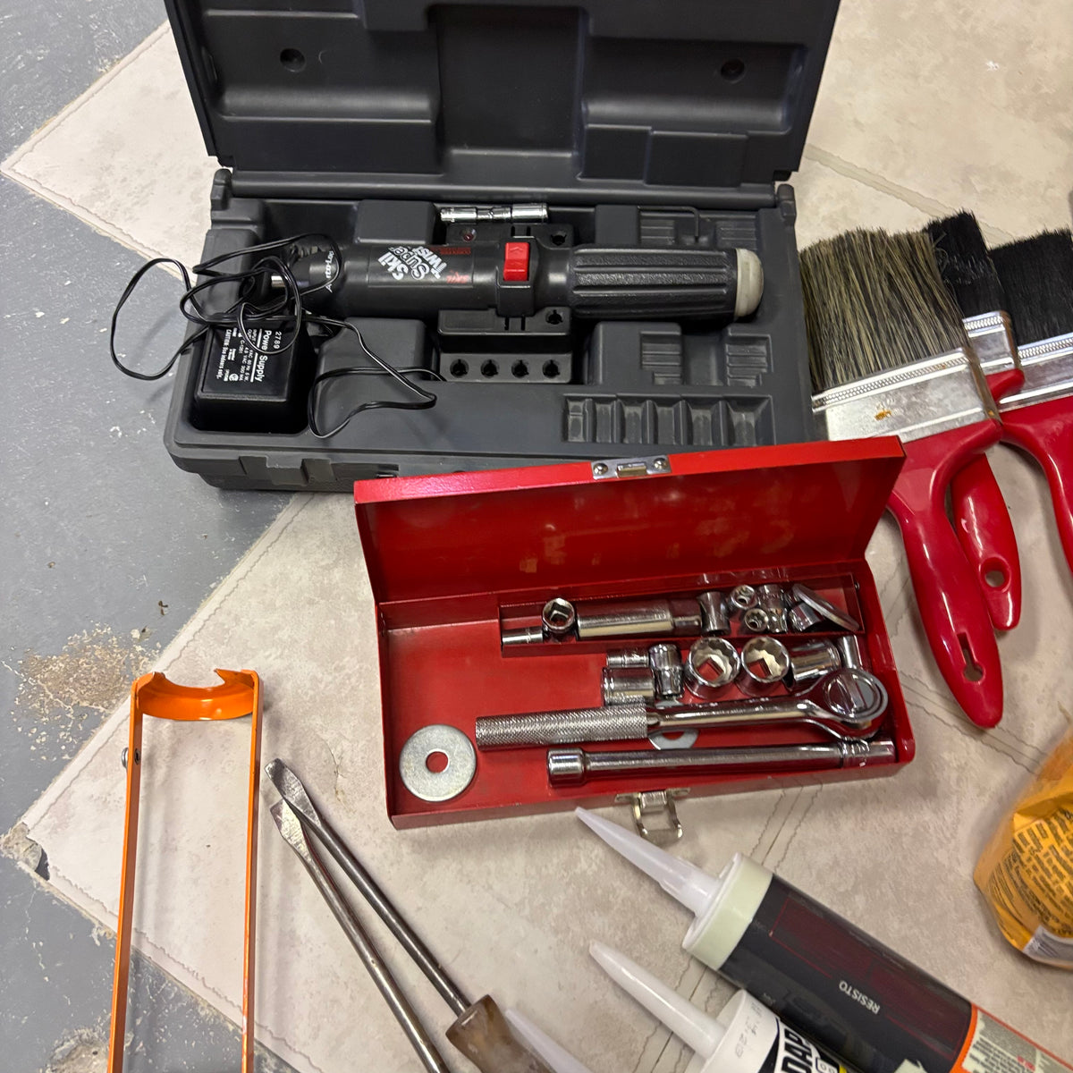 R157 Home shop Grouping (brushes and more)