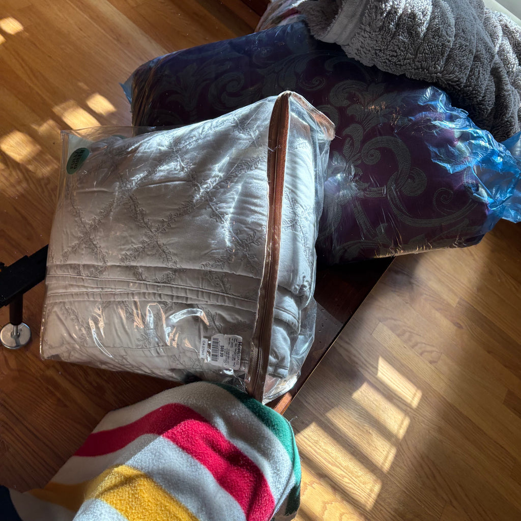 R168  Linen Grouping