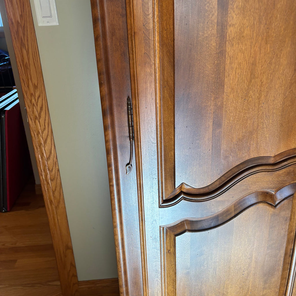 R172 Ethan Allan traditional solid wood storage armoire with clothes hanging rod (76” x 48” x 21.5”)