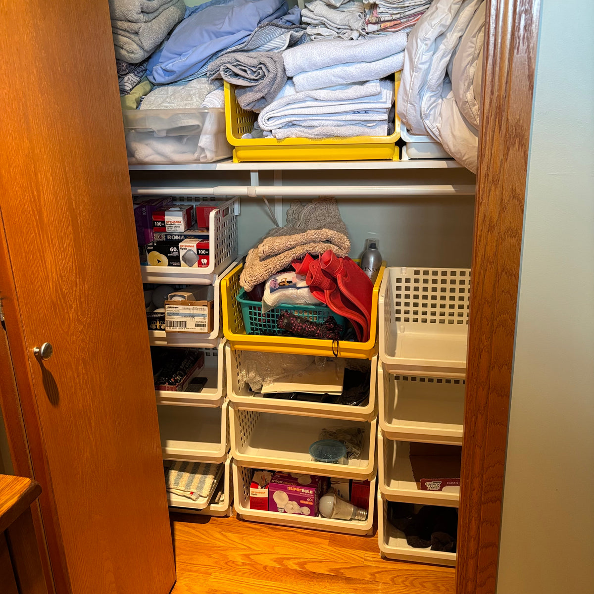 R175 Closet Contents Grouping (stacking bins, linens and sooooo much more)