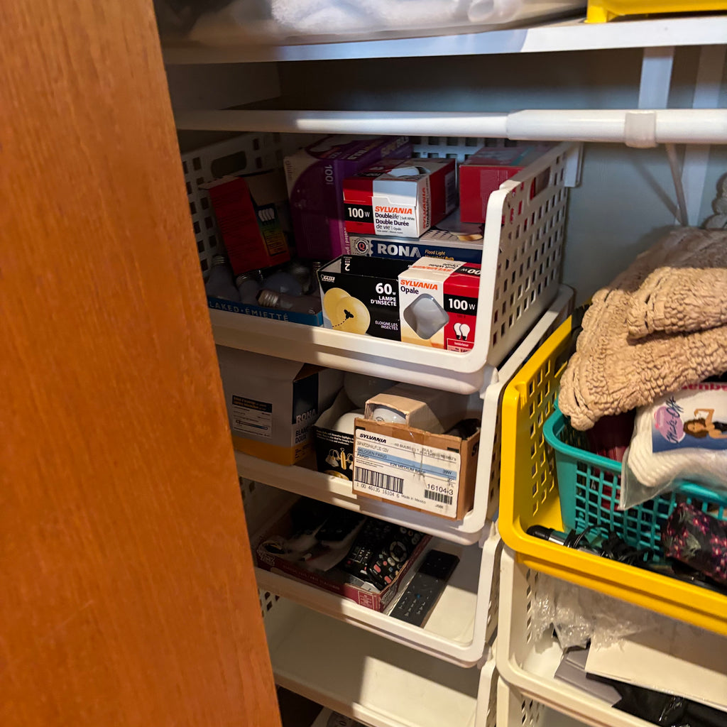 R175 Closet Contents Grouping (stacking bins, linens and sooooo much more)