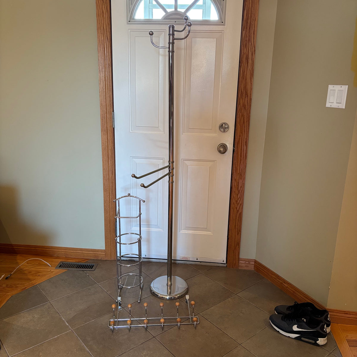 R179 Chrome Home Grouping (coat rack and more)