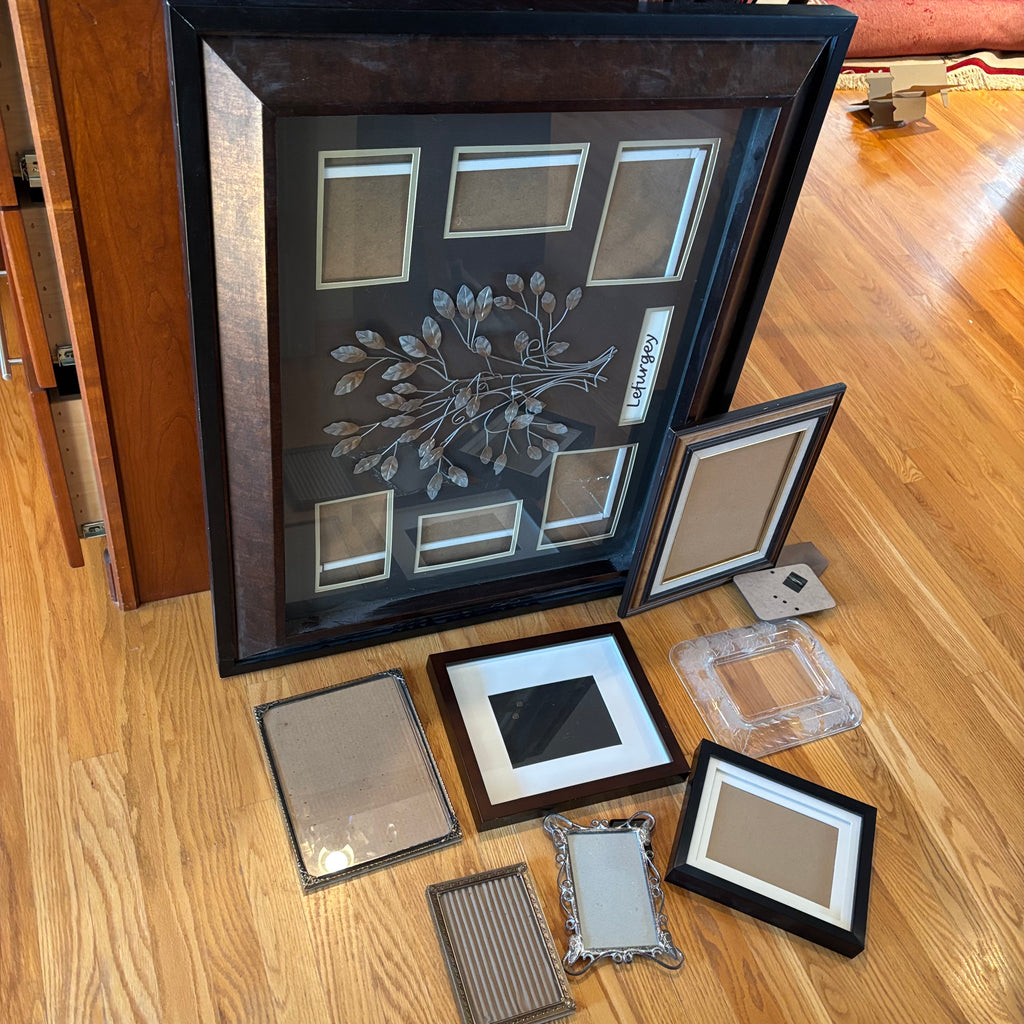 R188 Picture Frame Grouping
