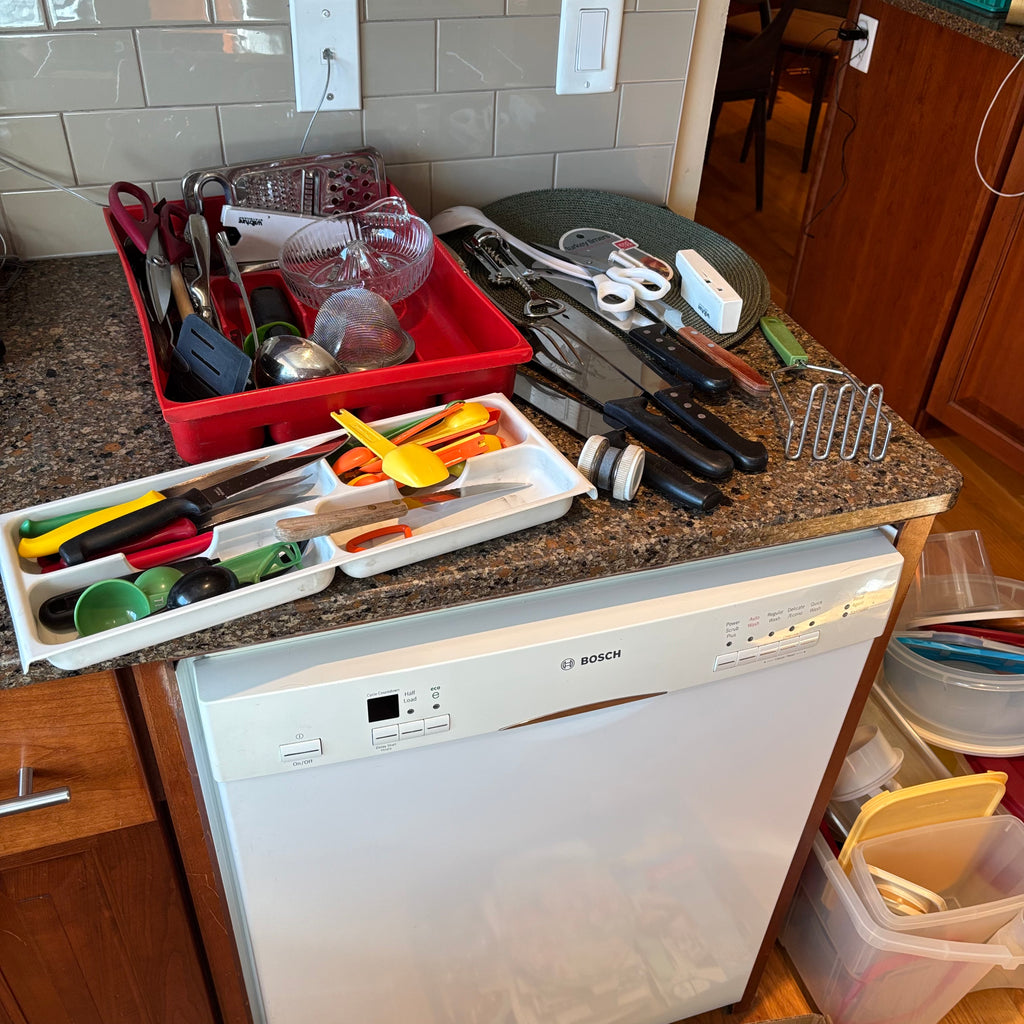 R190 Kitchen Grouping (knives and more)
