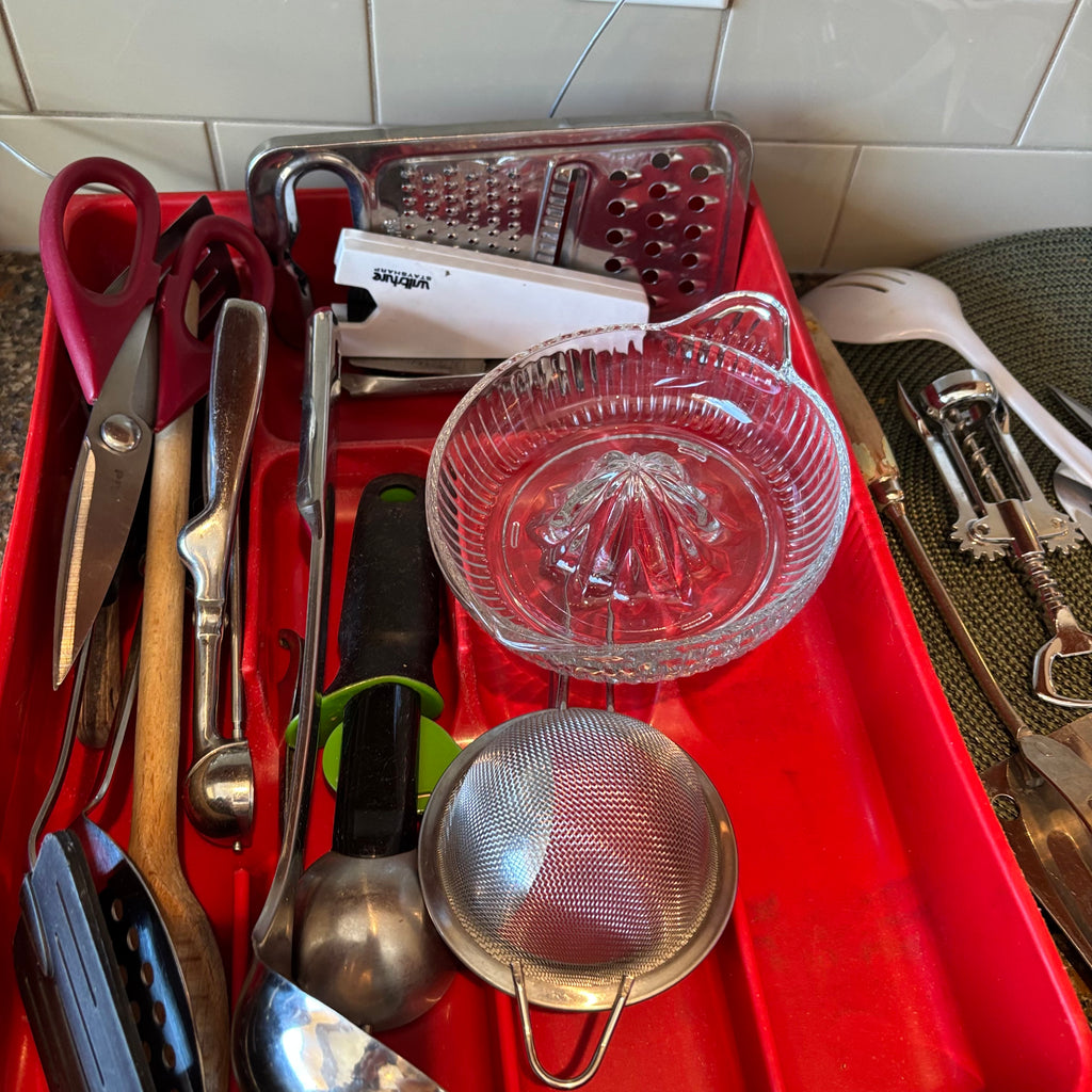 R190 Kitchen Grouping (knives and more)