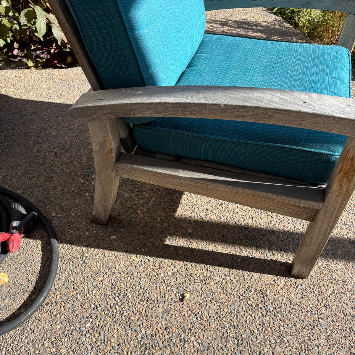 R196 Teak framed patio chair