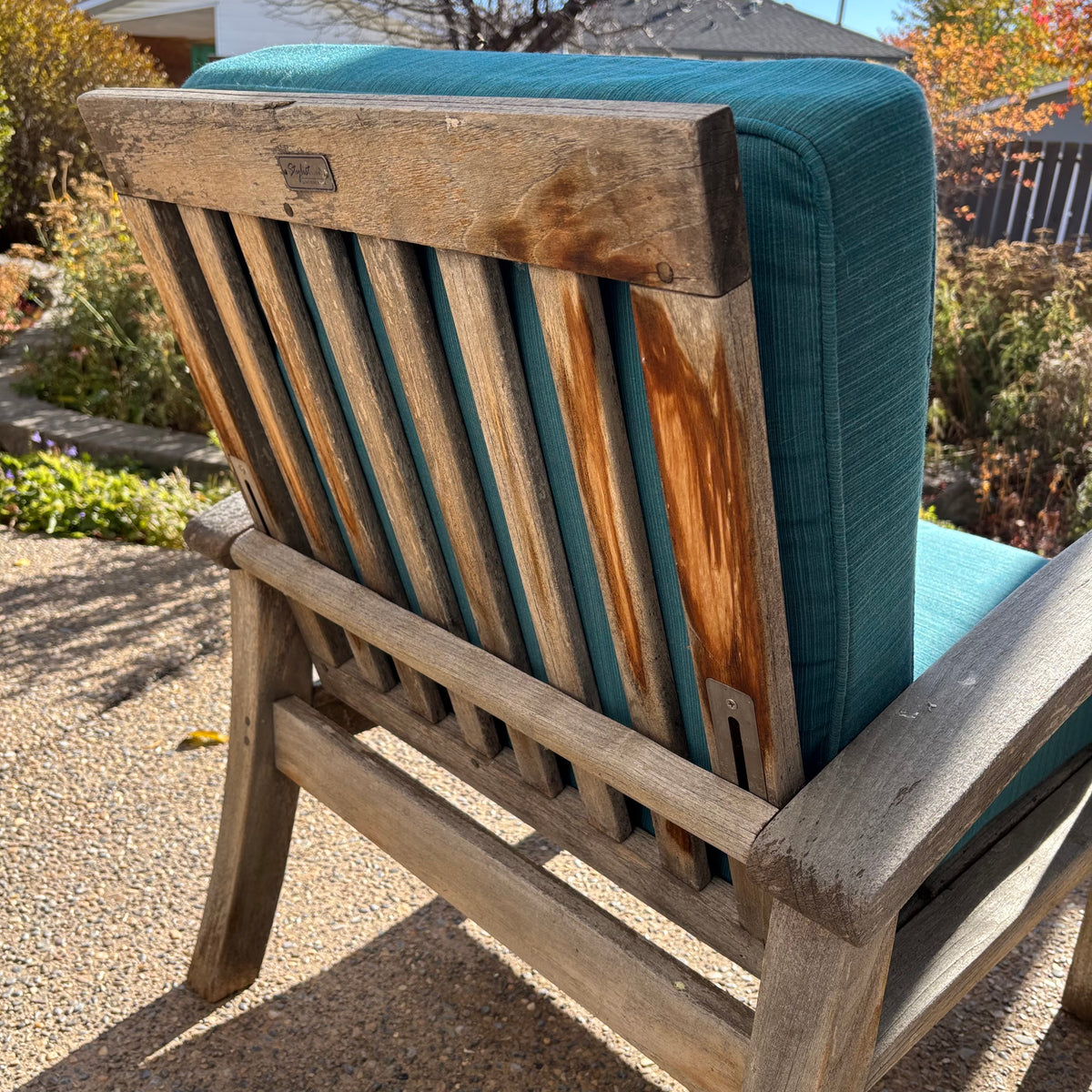 R196 Teak framed patio chair