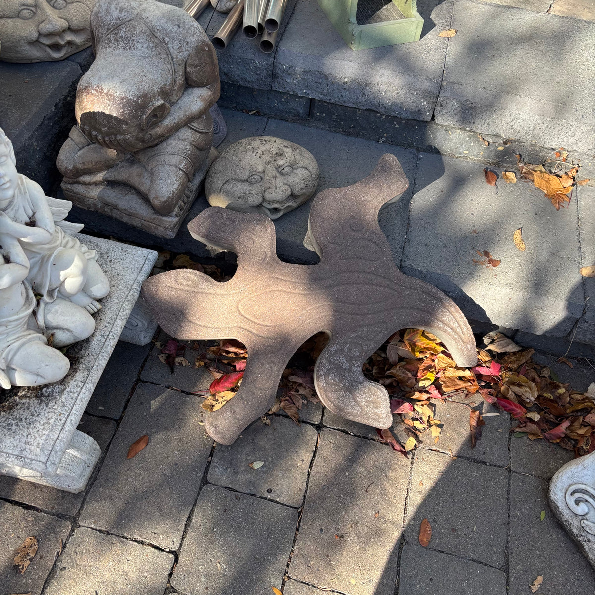 R301 Garden Statue Grouping