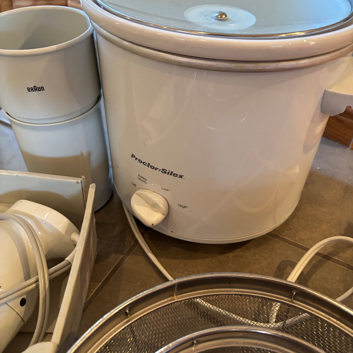 R303 Kitchen Grouping (crock pot and more)