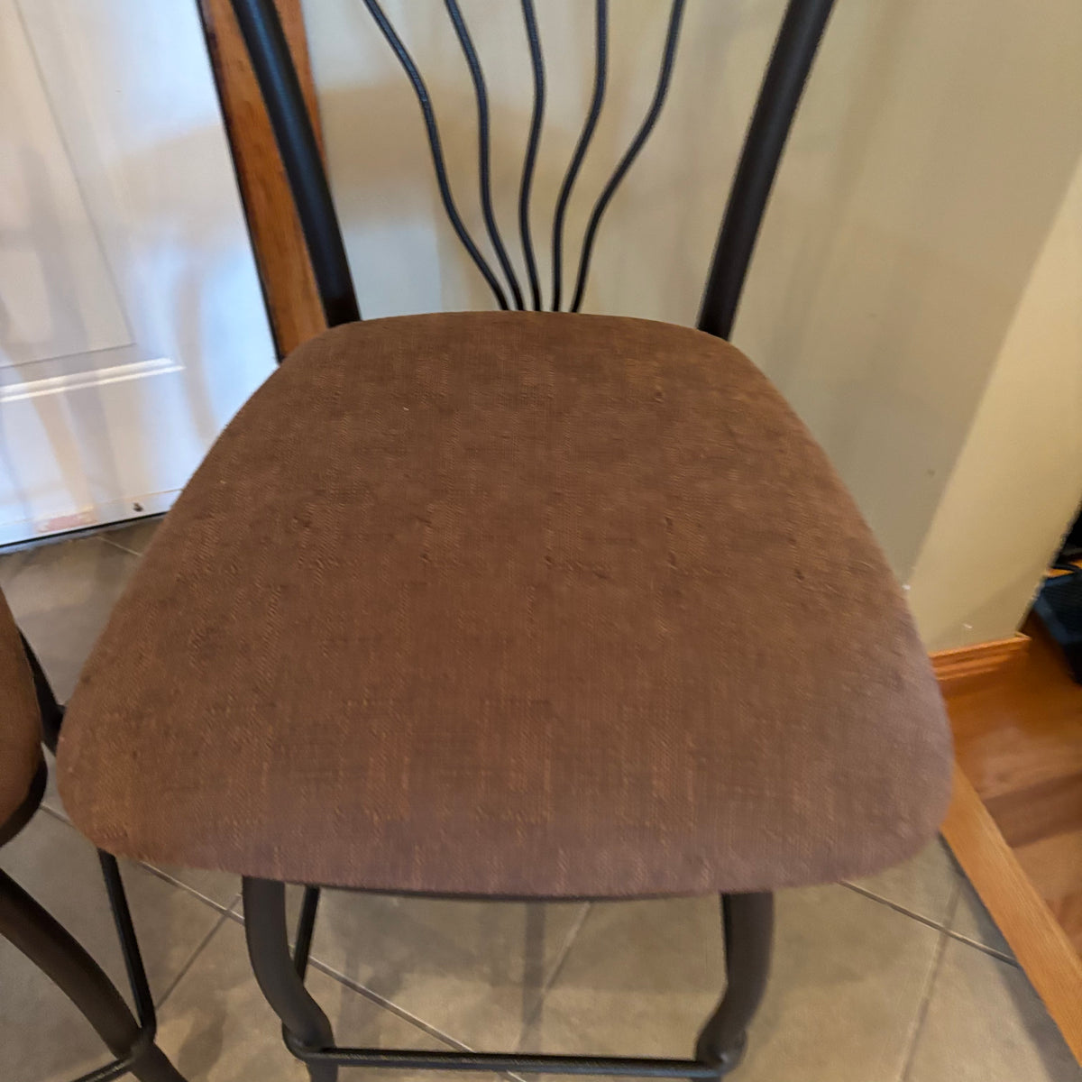R308 Set of 2 metal countertop height chairs with upholstered seats