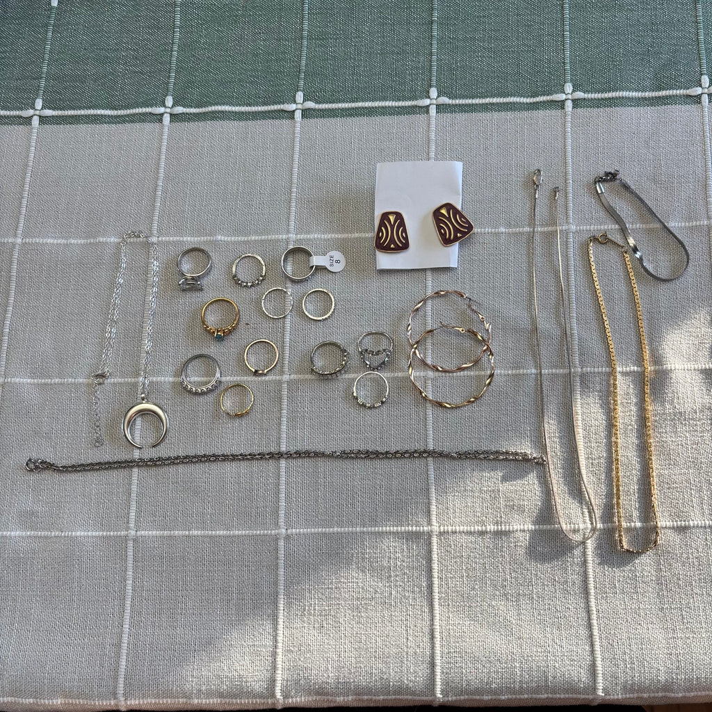 R312 Fashion Jewellery Grouping