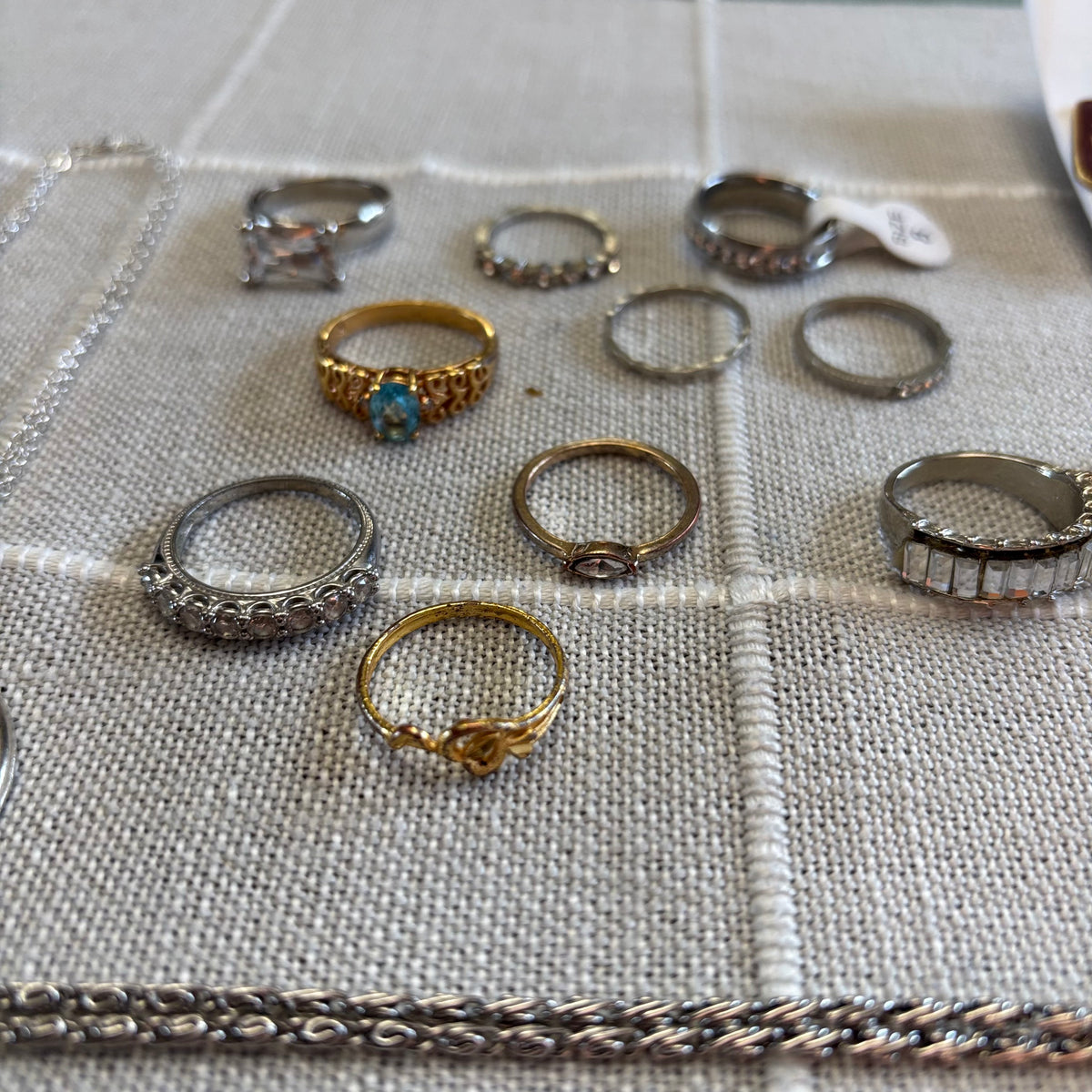 R312 Fashion Jewellery Grouping