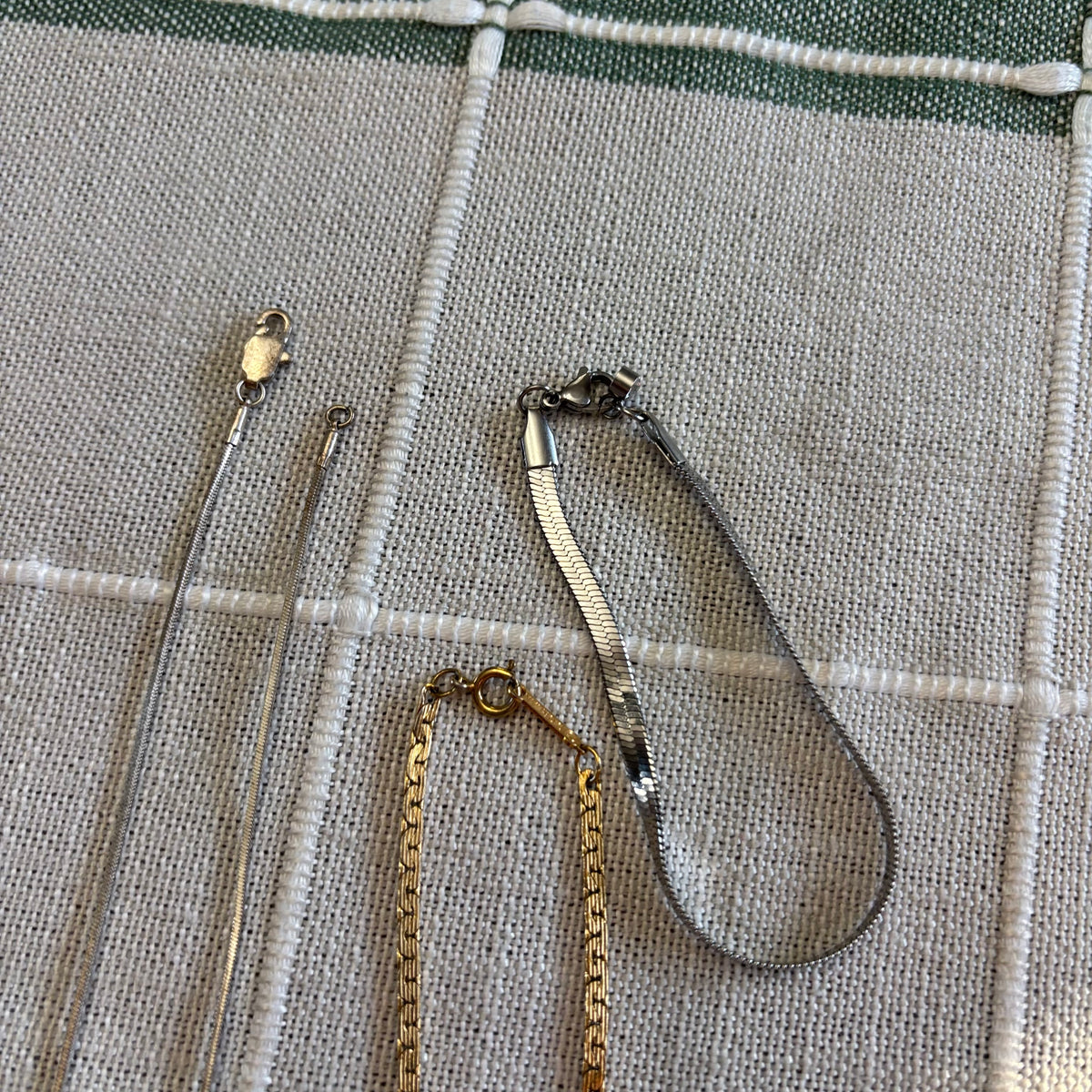 R312 Fashion Jewellery Grouping