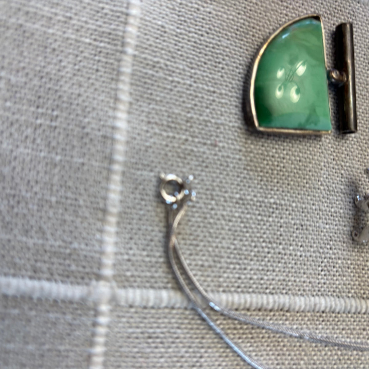 R315 Silver Jewelry Grouping (necklaces with pendants)