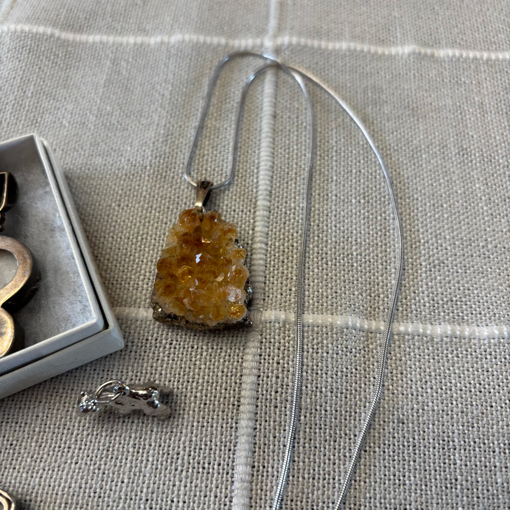 R315 Silver Jewelry Grouping (necklaces with pendants)