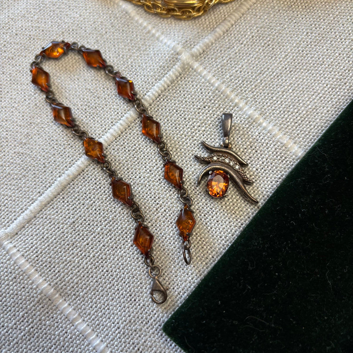 R317 Vintage Fashion Jewelry Grouping (Peacock pin and more)