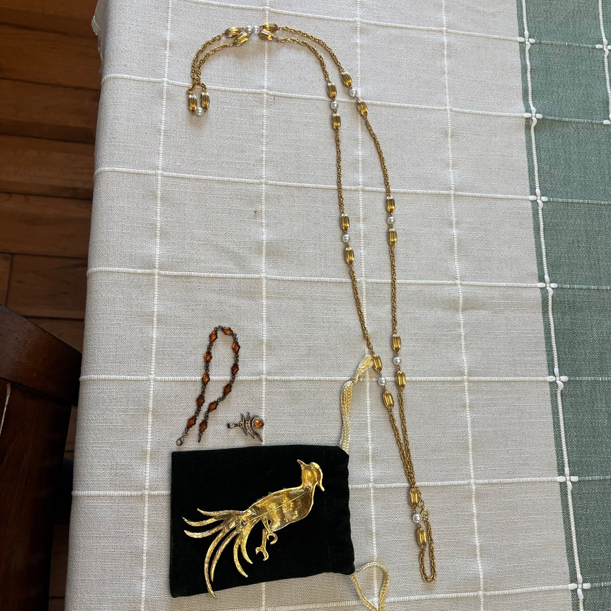 R317 Vintage Fashion Jewelry Grouping (Peacock pin and more)