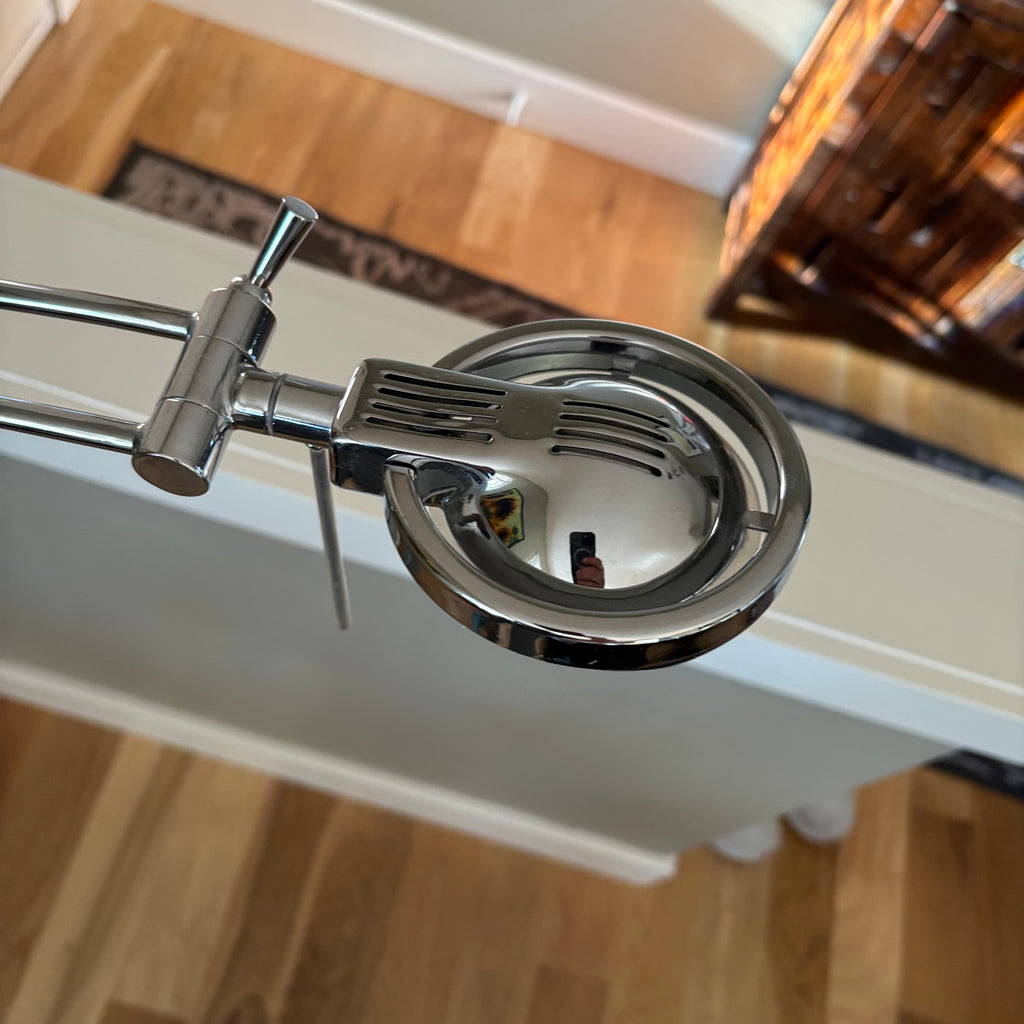 D101 Chrome floor lamp