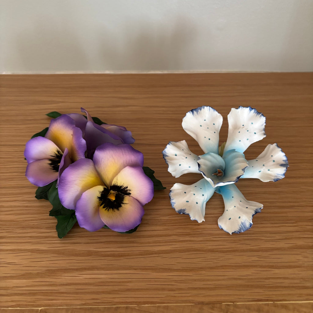 D107 Set of 2 vintage Capodimante ceramic flowers (purple flower has one broken petal)