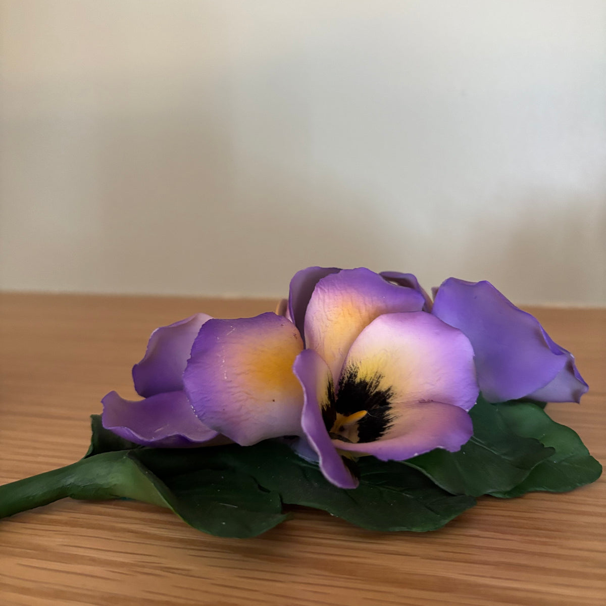 D107 Set of 2 vintage Capodimante ceramic flowers (purple flower has one broken petal)