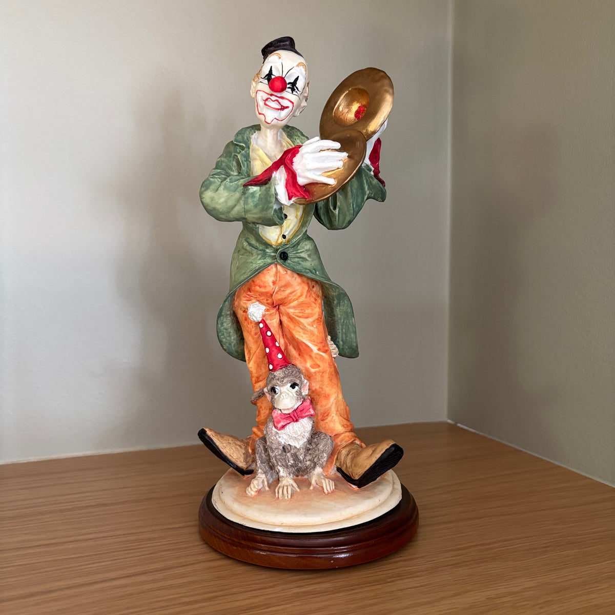 D109 Vintage Leonardo Collection Davar Original clown