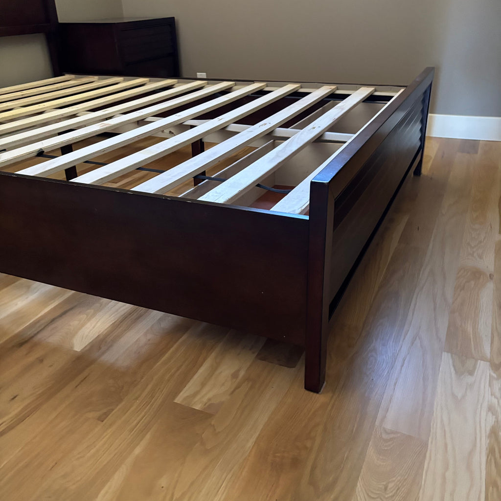 D113 Dark wood Queen size bed frame with 2 drawers under foot of frame