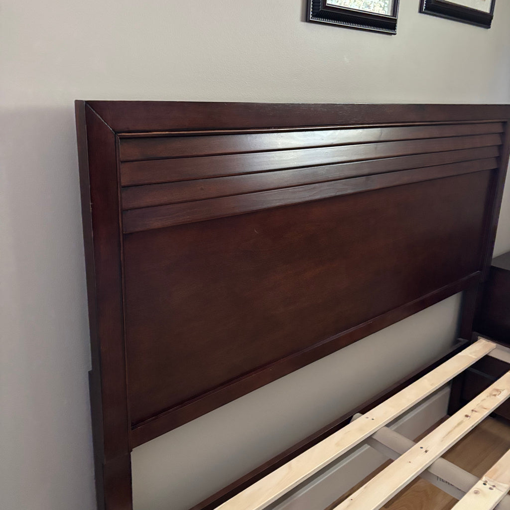 D113 Dark wood Queen size bed frame with 2 drawers under foot of frame