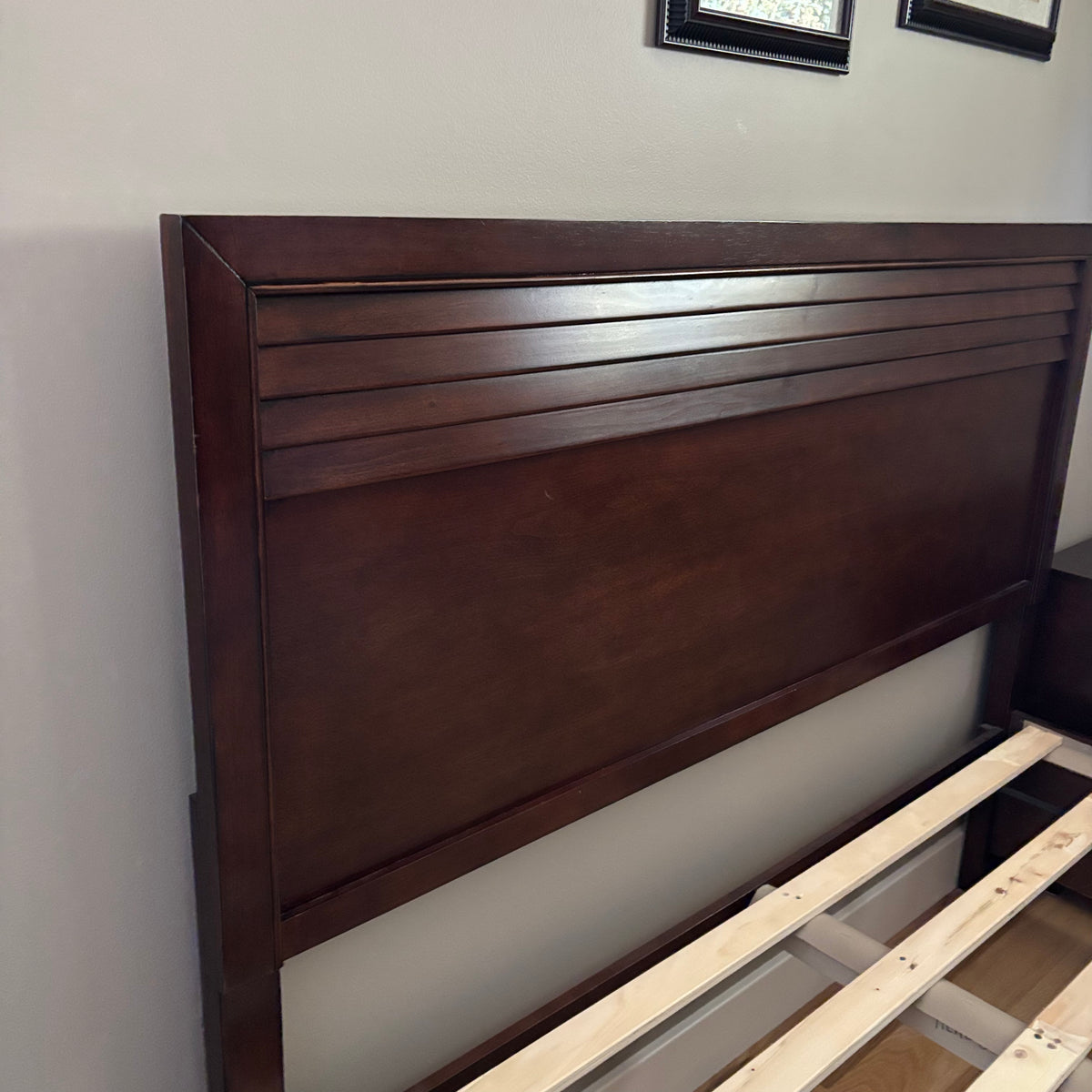 D113 Dark wood Queen size bed frame with 2 drawers under foot of frame