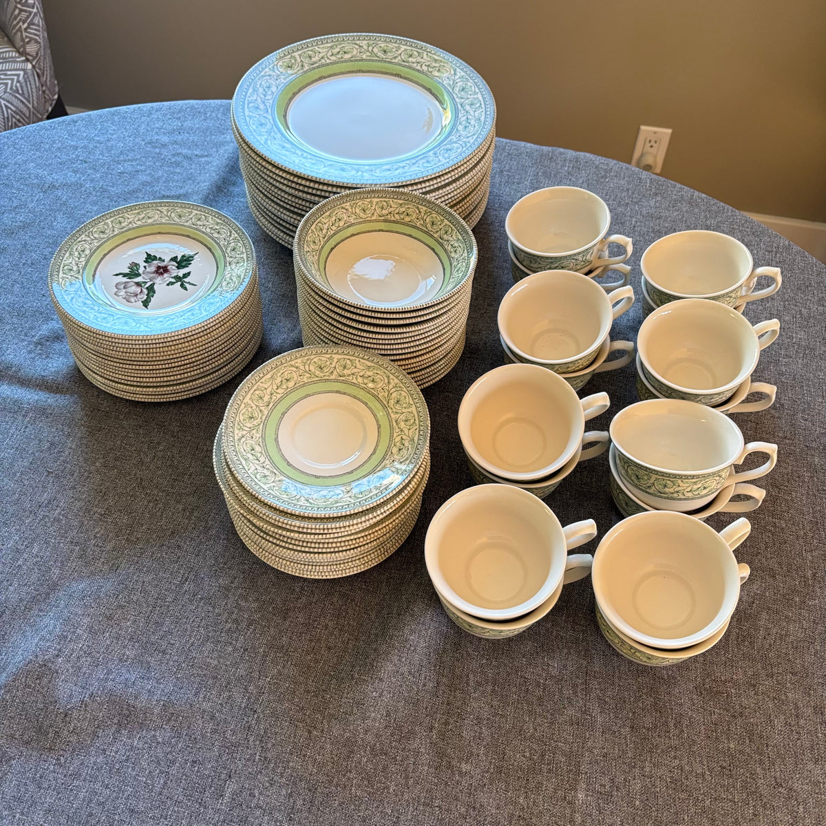 D118 China Grouping (The Royal Horticultural Society Applebee Collection)