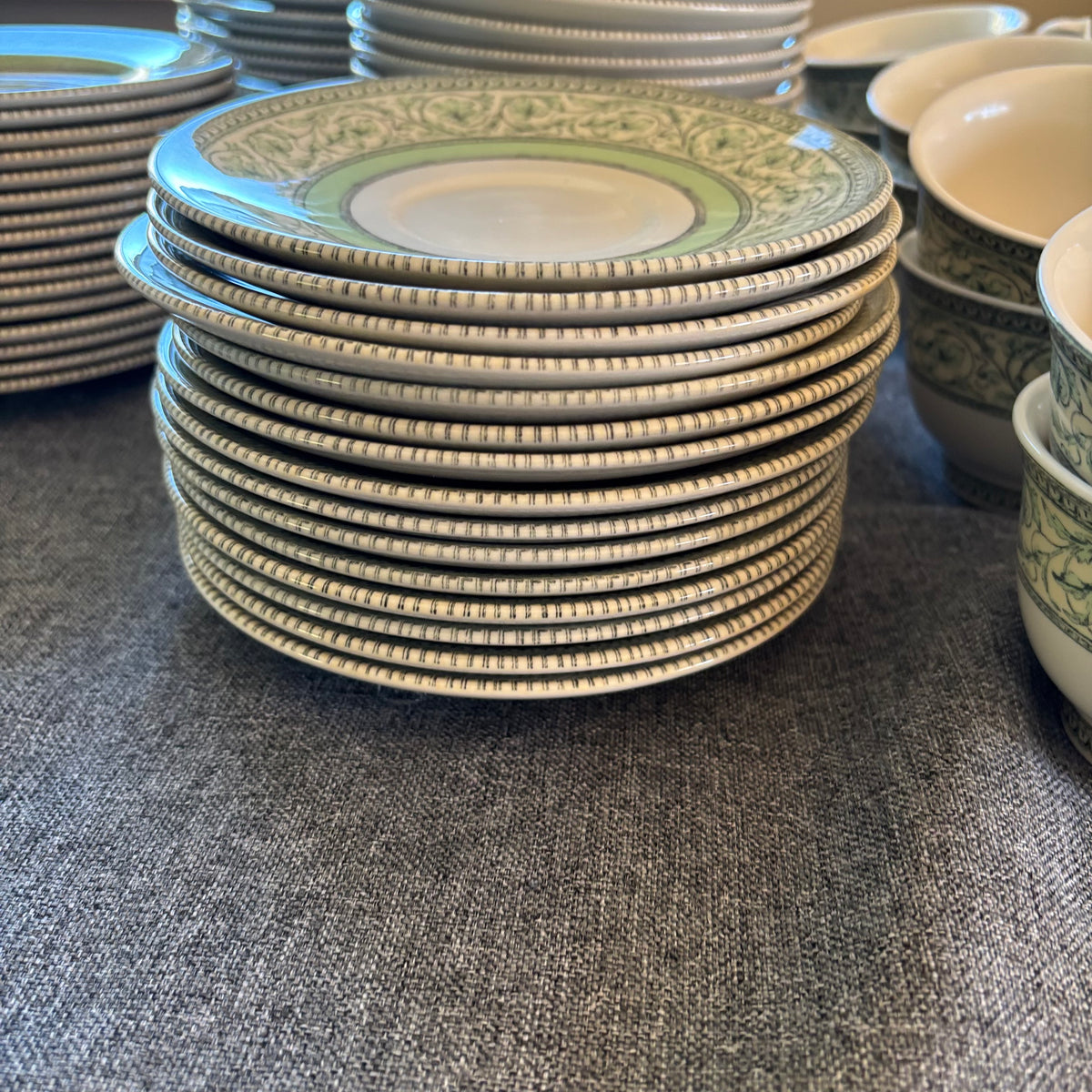 D118 China Grouping (The Royal Horticultural Society Applebee Collection)