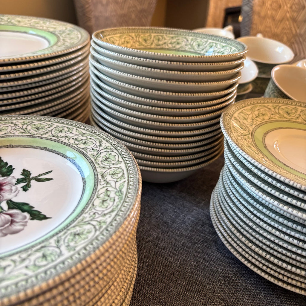 D118 China Grouping (The Royal Horticultural Society Applebee Collection)