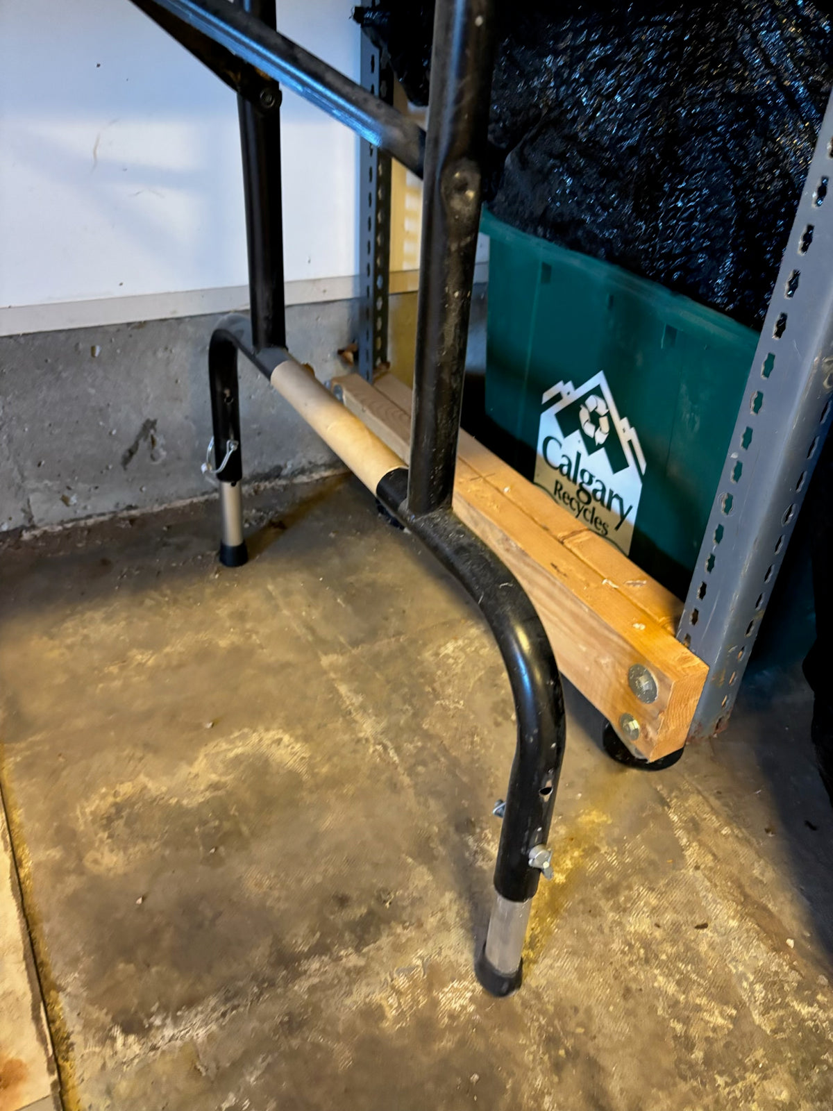 D228 6ft follding plastic table
