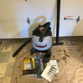 D332 Craftsman 60L shop vac with accessories