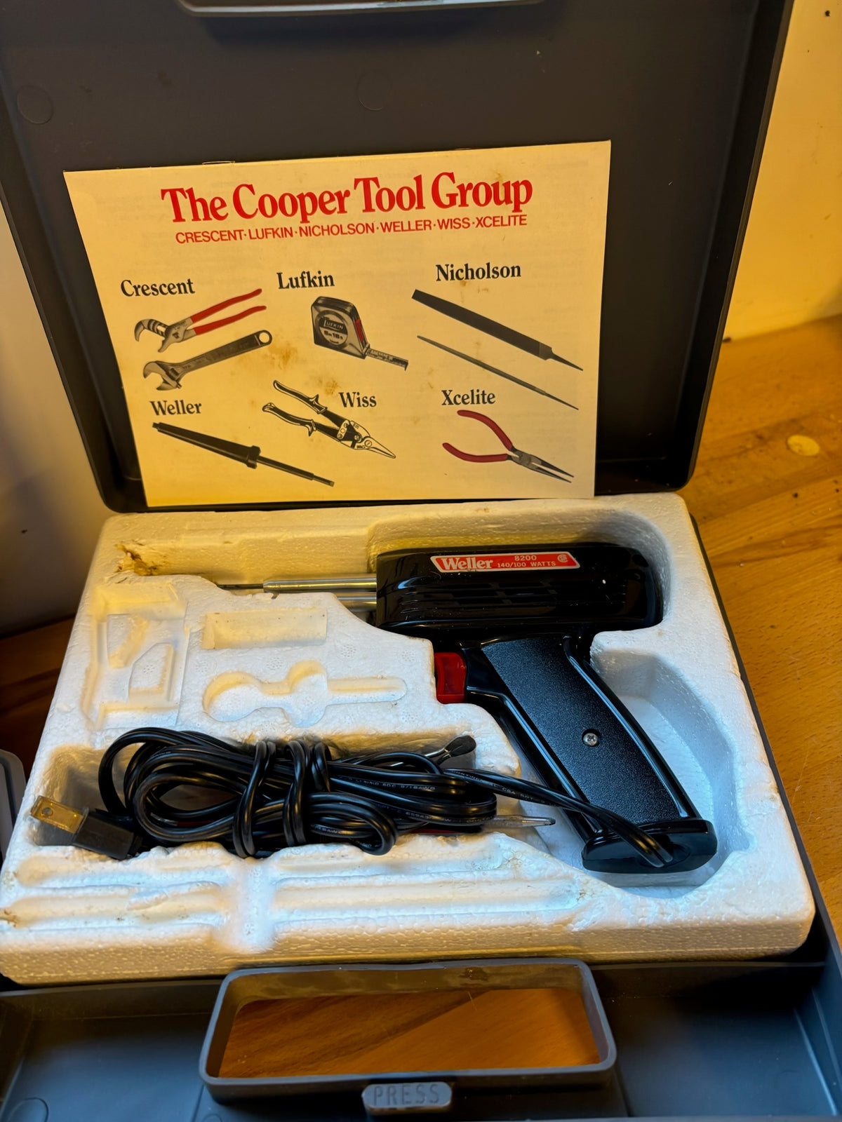 D230 Tool Grouping (dremel and glue gun)