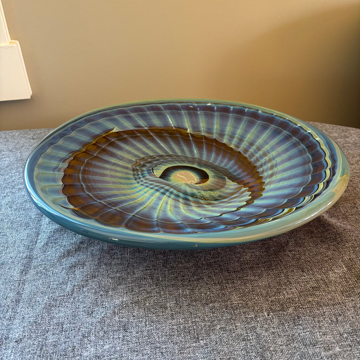 D122 14” Shell fossil print glass dish