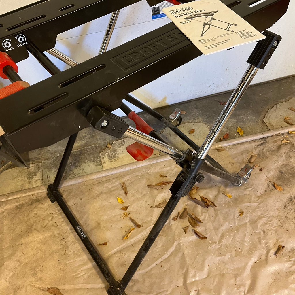 D335 Set of 2 workbenches (Craftsman Universal Bench Top and Black & Decker Ultimate Gripmate)