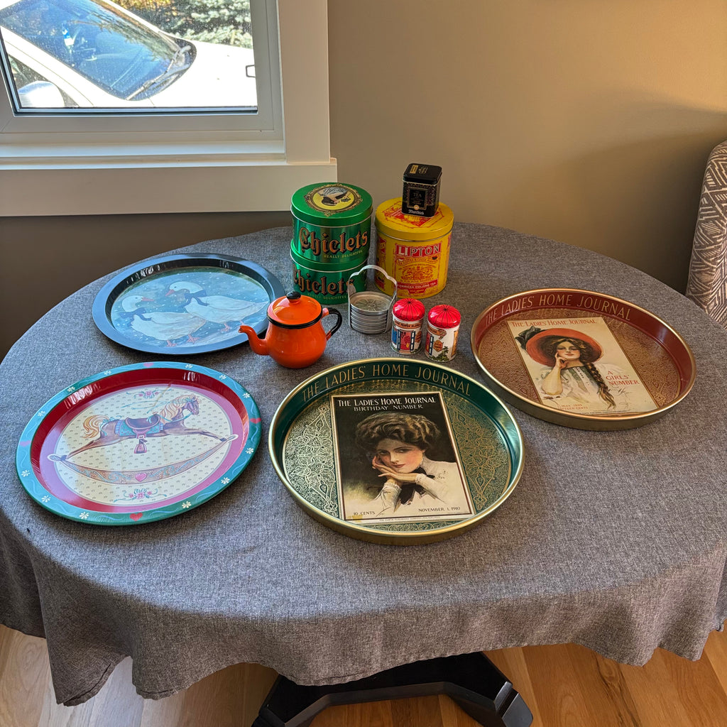 D125 Vintage Tin Grouping (coke trays and more)