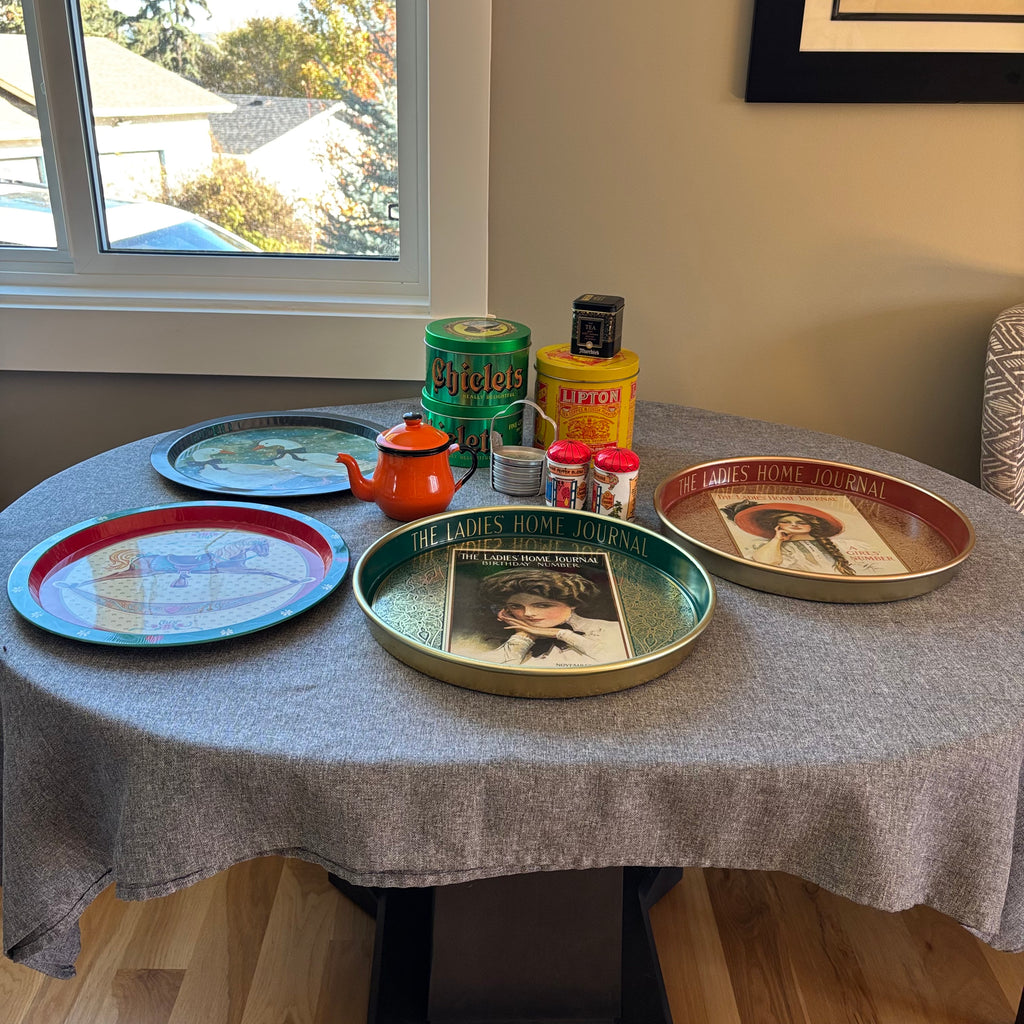 D125 Vintage Tin Grouping (coke trays and more)