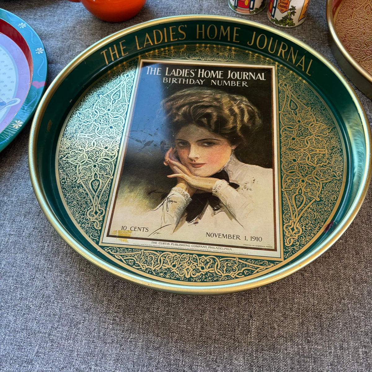 D125 Vintage Tin Grouping (coke trays and more)