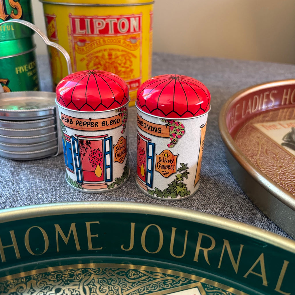 D125 Vintage Tin Grouping (coke trays and more)