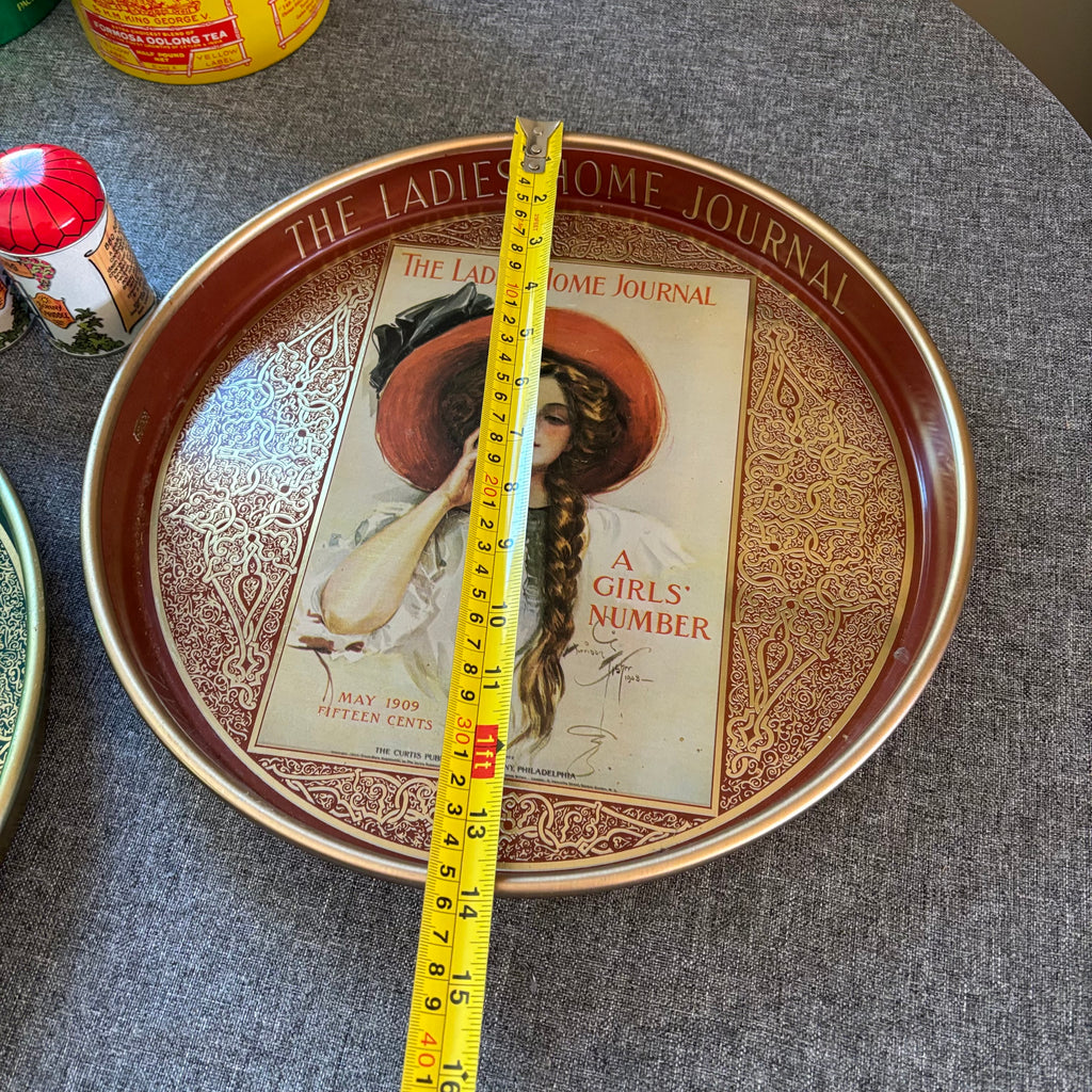 D125 Vintage Tin Grouping (coke trays and more)